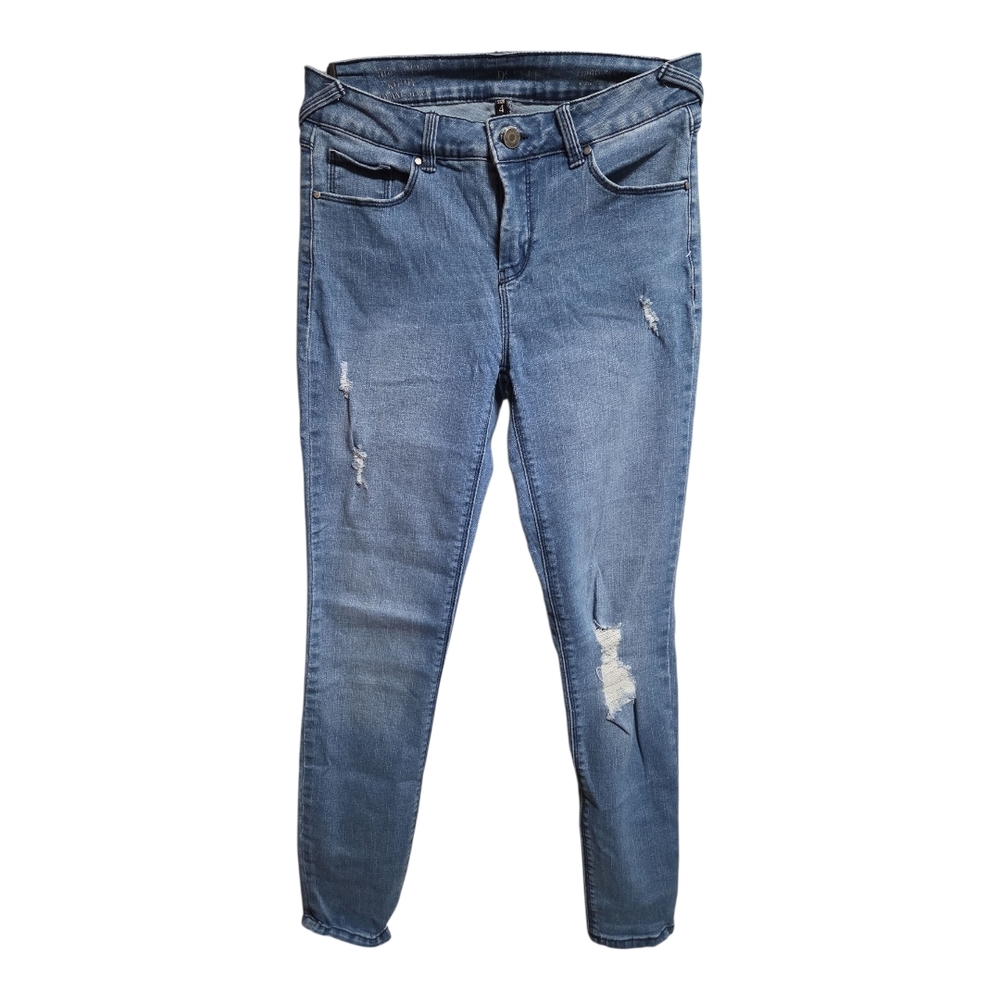 Sound/Style Distressed Skinny Jeans